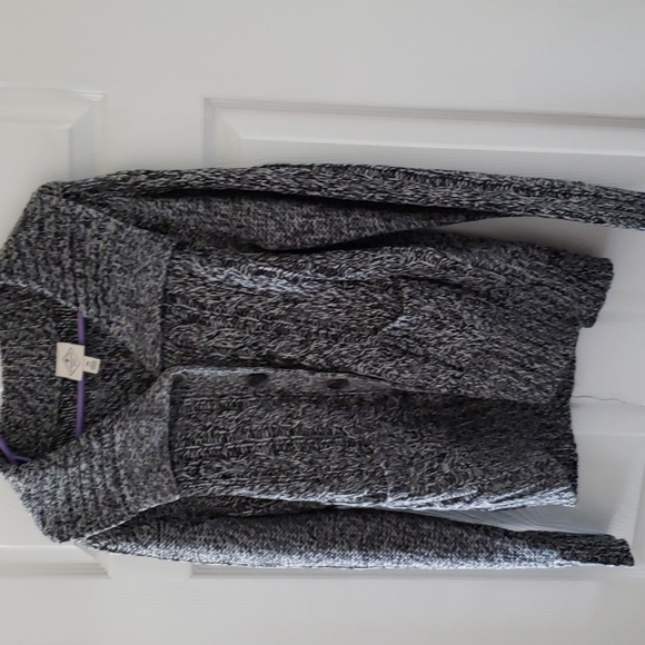 Button up cardigan - Picture 1 of 6